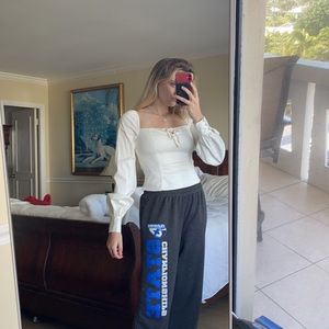 Lulu’s white puff sleeve long sleeve top size small